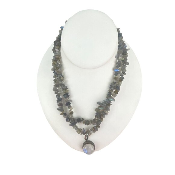Handcrafted Labradorite Chip Necklace With Moonstone Pendant - Picture 10 of 12